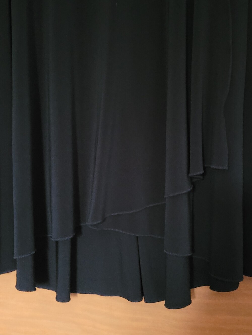 Motherhood Maternity Womens M Black Layered A-Line Midi Skirt Asymmetrical - Picture 3 of 6